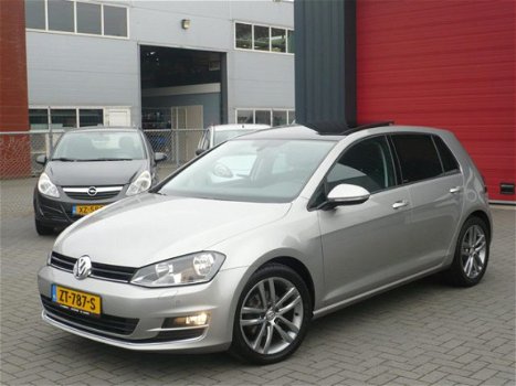 Volkswagen Golf - 1.2 TSI Business Edition Connected , Pano-Dak, Navi, Zeer Mooi - 1