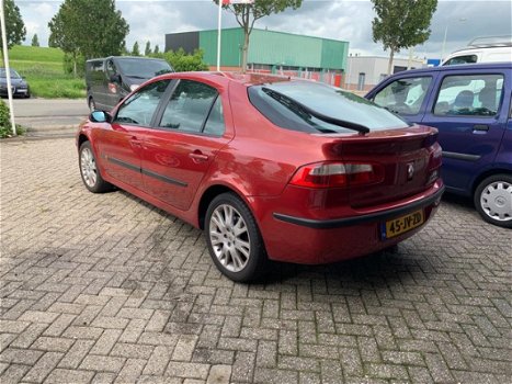 Renault Laguna - 1.8-16V Dynamique clima control, cruise control en trekhaak - 1