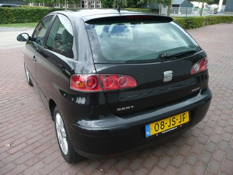 Seat Ibiza - 1.4-16V Signo 2002 ZWART/CLIMATRONIC/LICHTMETALEN VELGEN - 1