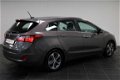 Hyundai i30 Wagon - 1.6 GDI Business Edition [Keyless + Elekt. stoelverstelling] - 1 - Thumbnail