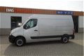 Renault Master - T33 2.3 dCi 136pk L2H2 met Dhollandia laadlift / lease vanaf € / airco / cruise / n - 1 - Thumbnail