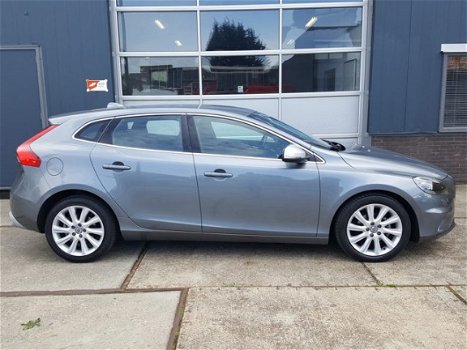 Volvo V40 - 2.0 D2 R-Design Business, Airco, Xenon, Navigatie, Telefoon, Full options - 1