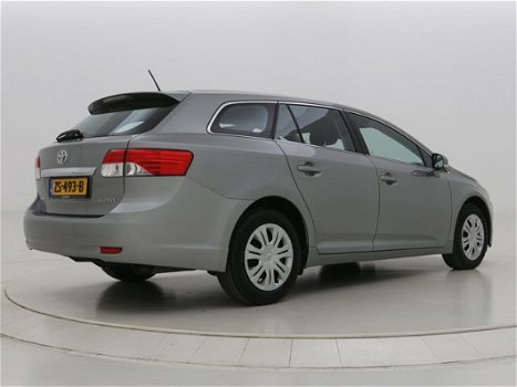 Toyota Avensis Wagon - 1.8 Aspiration - 1