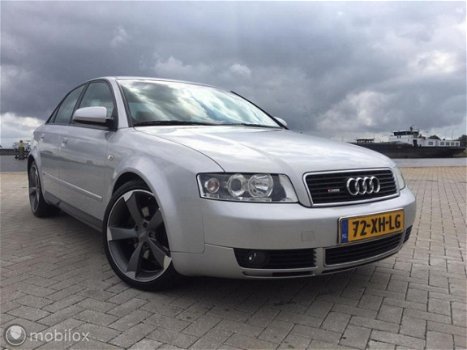 Audi A4 - 3.0 Exclusive MT - 1