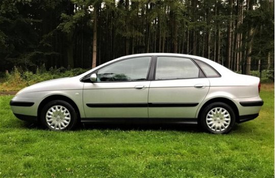 Citroën C5 - 1.8-16V Essentielle AIRCO. 150 Dkm. APK. BJ'2004 - 1