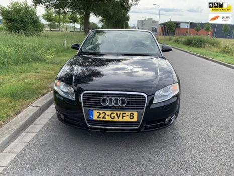 Audi A4 Cabriolet - 1.8 Turbo Advance - 1