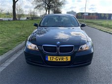 BMW 3-serie - 318i Business Line