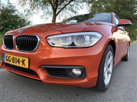 BMW 1-serie - 118d Essential automaat, nav, bomvol optie's - 1