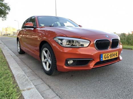 BMW 1-serie - 118d Essential automaat, nav, bomvol optie's - 1