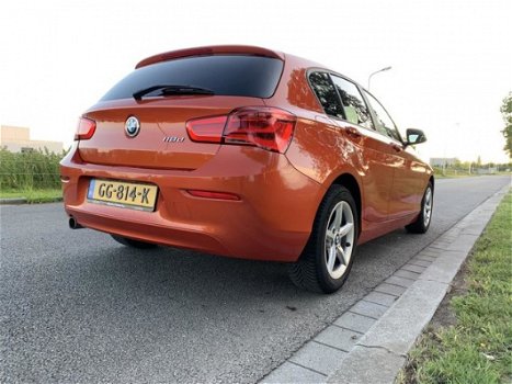 BMW 1-serie - 118d Essential automaat, nav, bomvol optie's - 1