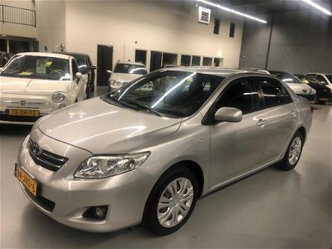 Toyota Corolla - 1.6-16V Sol - 1