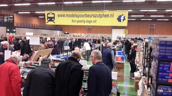 Treinenbeurs / Modelspoorbanen / te koop aangeboden - 2