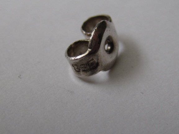 Zilveren oorbellen gele bloem met rood hartje 0.9 cm - Afbeelding 5