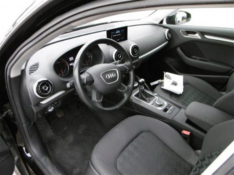 Audi A3 Sportback - 1.6 TDI ultra Attraction - 1