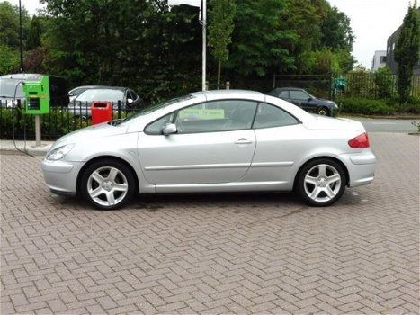 Peugeot 307 CC - 2.0-16V /automaat/2004/leer/clima/boekjes/nap - 1