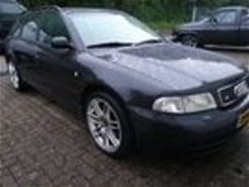 Audi A4 Avant - 2.7 V6 q S4 Advance