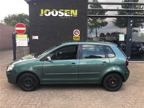 Volkswagen Polo - 1.2-12V OPTIVE - 1