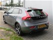 Volvo V40 - 2.0 D3 Nordic+ R-Design Look Standkachel LED 18 Inch PDC Clima Navi - 1 - Thumbnail