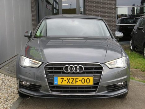 Audi A3 Limousine - 1.4 TFSI CoD Ambiente Pro Line Plus Xenon Navi Leder Clima PDC LMV - 1