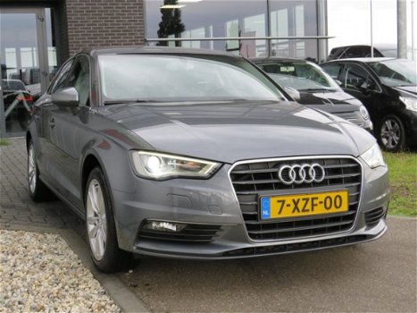 Audi A3 Limousine - 1.4 TFSI CoD Ambiente Pro Line Plus Xenon Navi Leder Clima PDC LMV - 1