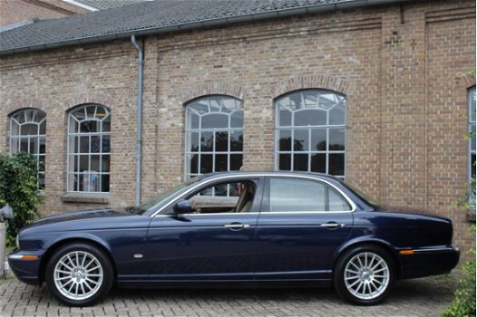 Jaguar XJ - 2.7D V6 Sovereign, 2006, Navigatie, PDC V+A, Clima, Xenon, Leder, Hout-inleg - 1