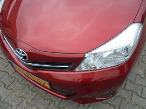 Toyota Yaris - 1.3 VVT-i Now Airco, elektrische ramen & metallic lak - 1