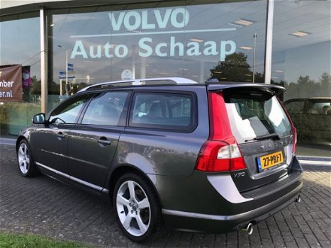 Volvo V70 - 2.0T R-Edition Automaat Camera Spoiler Navigatie Stoelverwarming - 1