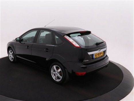 Ford Focus - 1.8 125PK Limited Nav | Cruise | Park. sensoren | Voorruitverw. | Dealer onderh - 1