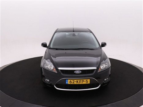 Ford Focus - 1.8 125PK Limited Nav | Cruise | Park. sensoren | Voorruitverw. | Dealer onderh - 1