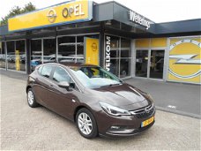 Opel Astra - 1.0 Turbo Business+ AGR, PDC, Camera