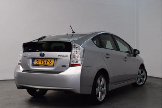 Toyota Prius - 1.8 Hybrid Dynamic | Navigatie | 17