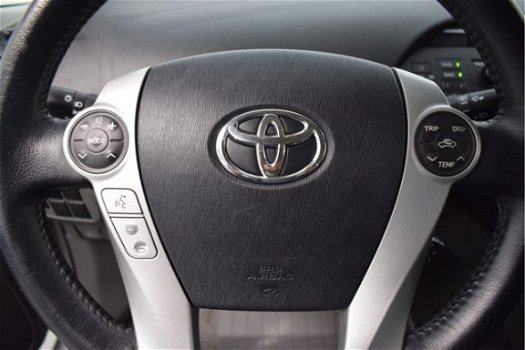 Toyota Prius - 1.8 Hybrid Dynamic | Navigatie | 17