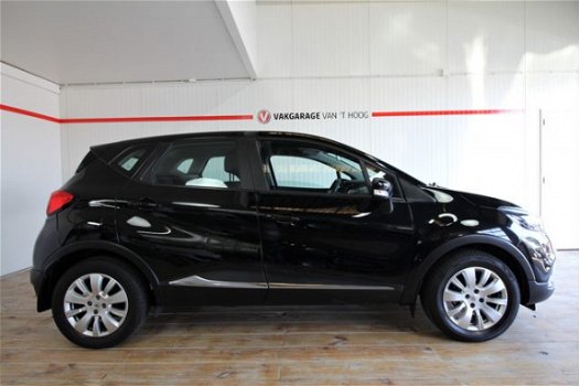 Renault Captur - 0.9 TCe Expression/navigatie/trekhaak/isofix - 1