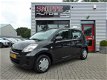 Daihatsu Sirion 2 - 1.0-12V Premium 5-deurs. zwart. Nette Auto - 1 - Thumbnail