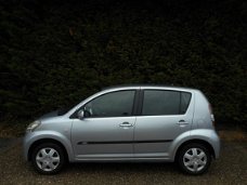 Daihatsu Sirion 2 - 1.3-16V Comfort / NAP / Goed werkende Airco / APK tot 15-7-2020