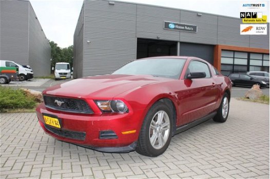 Ford Mustang - GT 3.7 V6 Coupe - 1