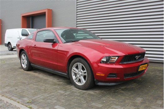 Ford Mustang - GT 3.7 V6 Coupe - 1