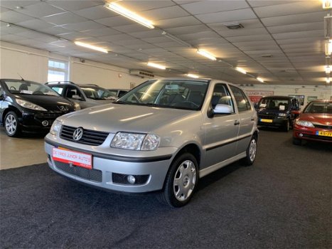 Volkswagen Polo - 1.4-16V Highline Pas grote beurt gehad en distributie vervangen - 1