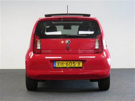Skoda Citigo - 1.0 60pk Greentech Style | Elektrisch glazen panorama-dak | Parkeersensoren achter | - 1