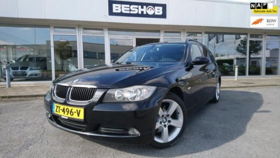 BMW 3-serie Touring - 318d Corporate Lease Leder, navi, PDC, zeer netjes - 1