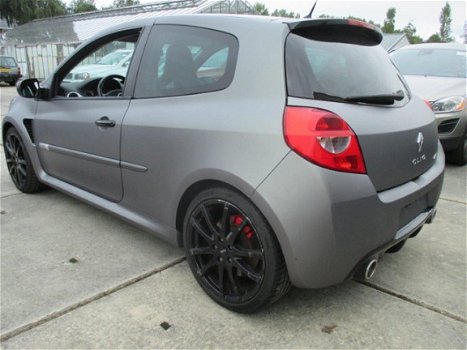 Renault Clio - RS 2.0 Ange et Demon 540/666 - 1