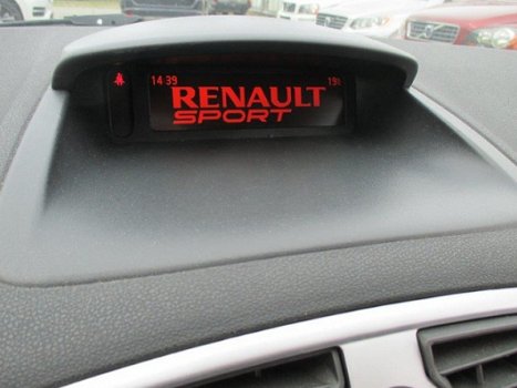 Renault Clio - RS 2.0 Ange et Demon 540/666 - 1