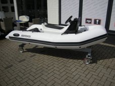 Brig Falcon 330 Sport (met Jockeyconsole)