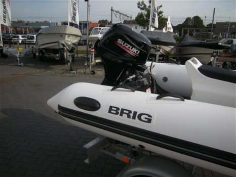 Brig Falcon 330 Sport (met Jockeyconsole) - 2