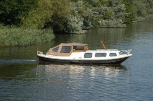 Zalmschouw motorboot - 3