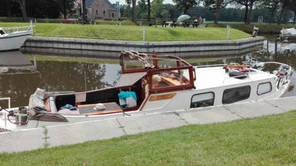 Zalmschouw motorboot - 7