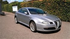 Alfa Romeo GT - 1.9 JTDm 150pk/ Distinctive/ 11-'06/ Uniek org. 142 dkm