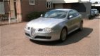 Alfa Romeo GT - 1.9 JTDm 150pk/ Distinctive/ 11-'06/ Uniek org. 142 dkm - 1 - Thumbnail