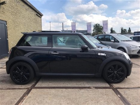 Mini Mini Cooper - 1.6 S Panorama / Navi / Apk 11-4-2020 - 1