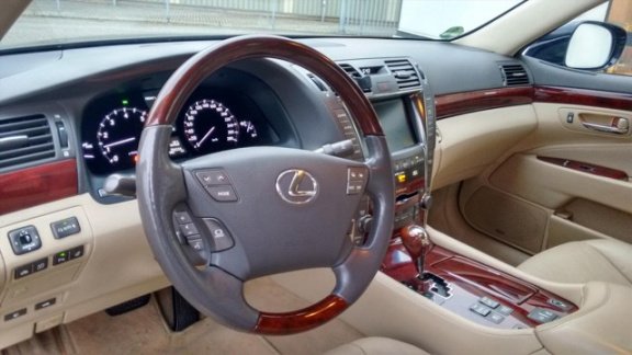 Lexus LS 600h - 600H EXECUTIVE ECVT - 1